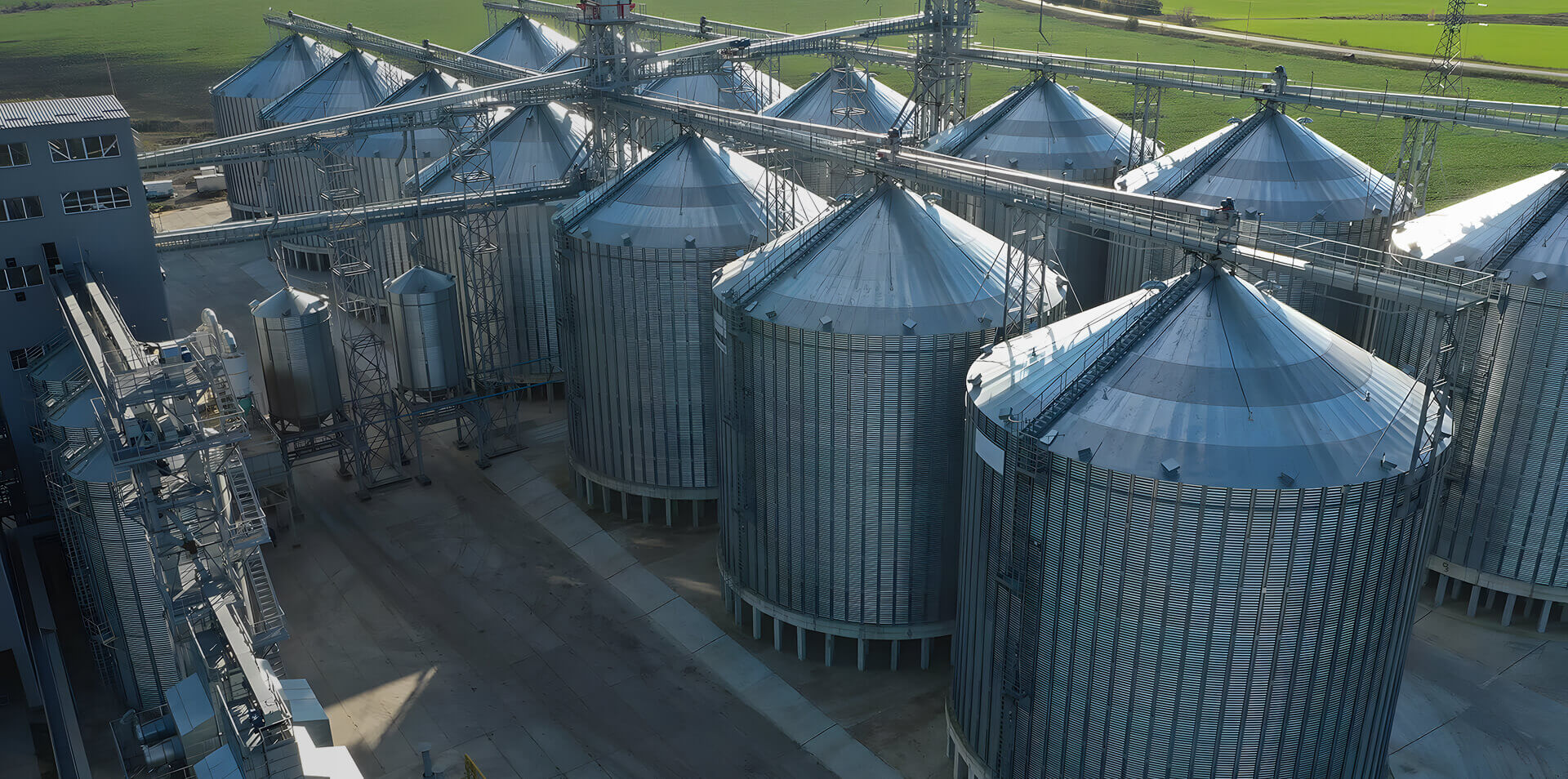 Grain silo