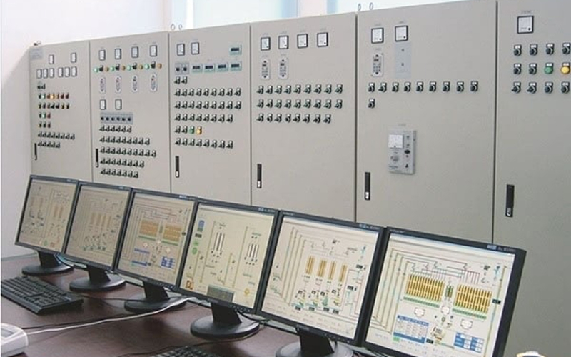 Silo monitoring systems