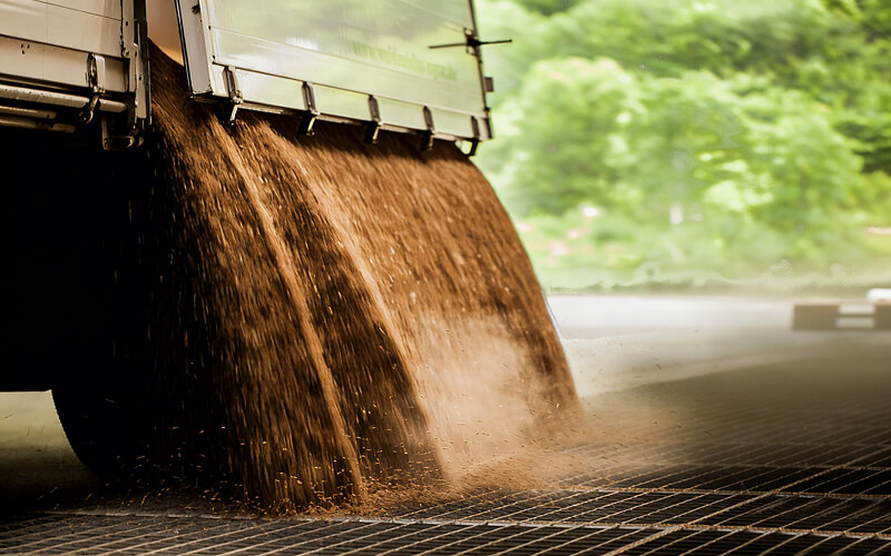 Silo receiving system