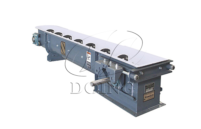 screw conveyor in grain silo system
