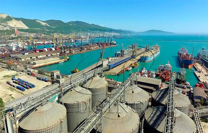 grain silos for port